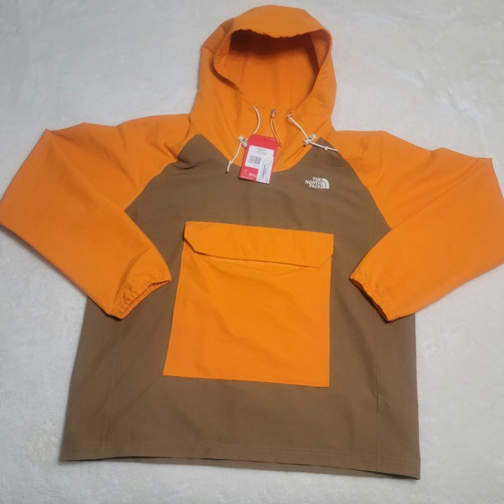 NorthFace Pullover Jacket with large pocket - medium